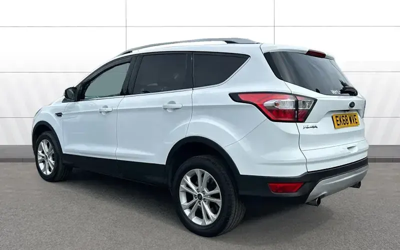 Used Ford Kuga Titanium 120 HP (88 kW) 2018 White SUV