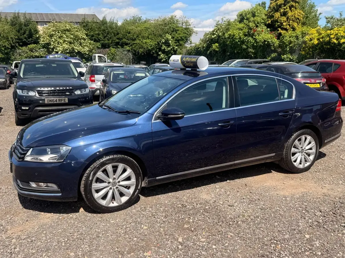 Used VW Passat Highline 105 HP (77 kW) 2013 Blue Sedan