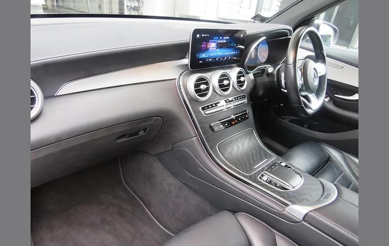 Used Mercedes GLC300e AMG Line Premium 315 HP (231 kW) 2022 Grey SUV