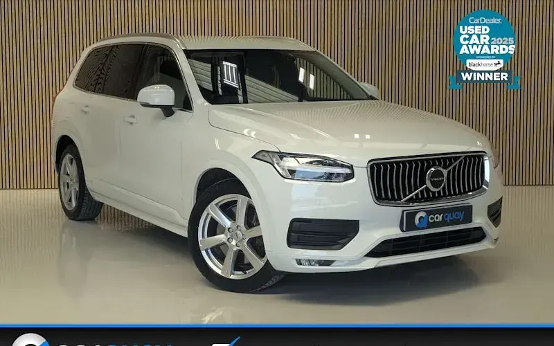Used Volvo XC90 Momentum 235 HP (172 kW) 2021 SUV
