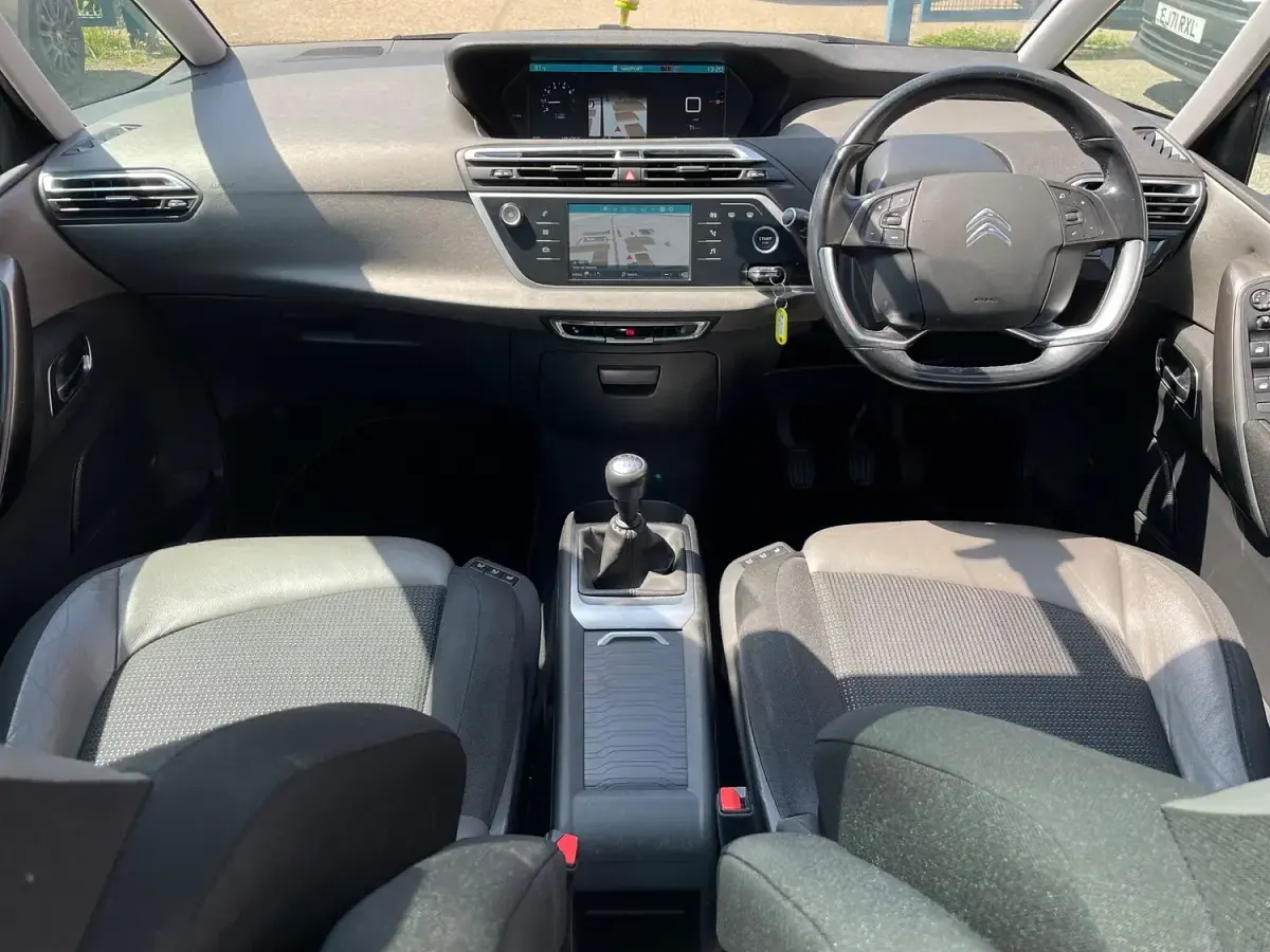 Used Citroën Grand C4 Picasso Flair 2018 Blue MPV