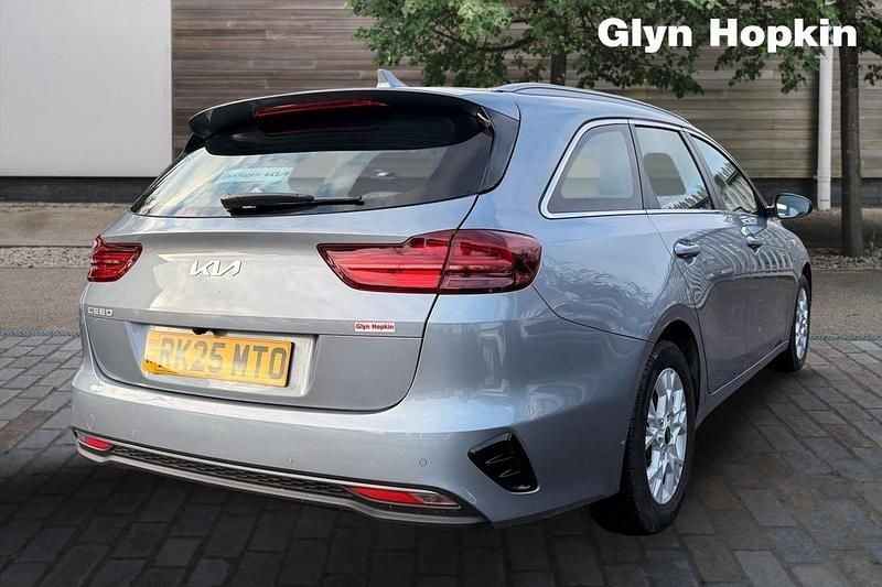 Used Kia Ceed 2025 Silver Hatchback