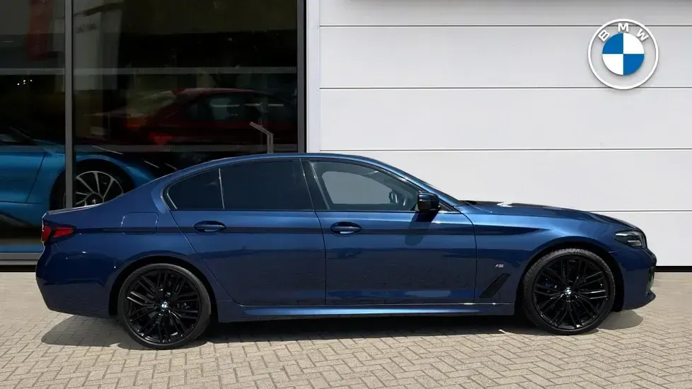 Used BMW 520 M Sport 187 HP (137 kW) 2022 Blue Sedan