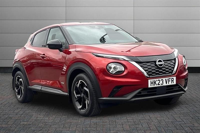 Used Nissan Juke N-Connecta 143 HP (105 kW) 2023 Red SUV