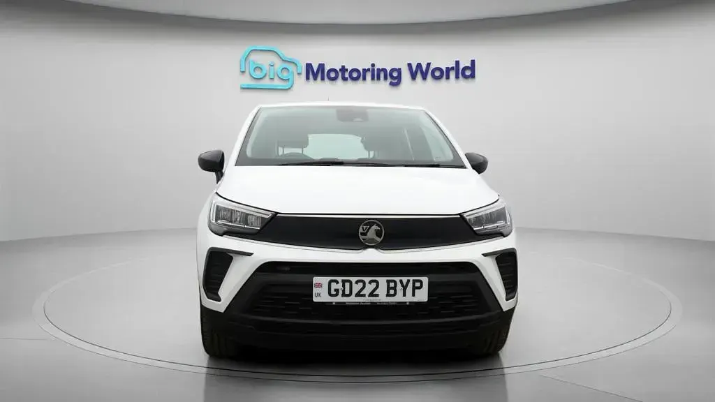 Used Vauxhall Crossland Design Edition 131 HP (96 kW) 2022 White SUV