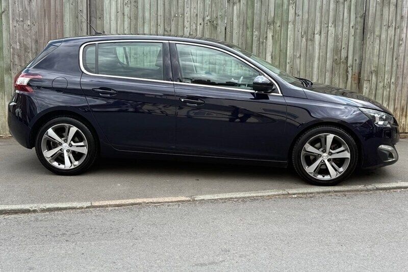 Blue Used 2015 Peugeot 308 Allure Hatchback | £4,690 (Fair price) - Image 1/1