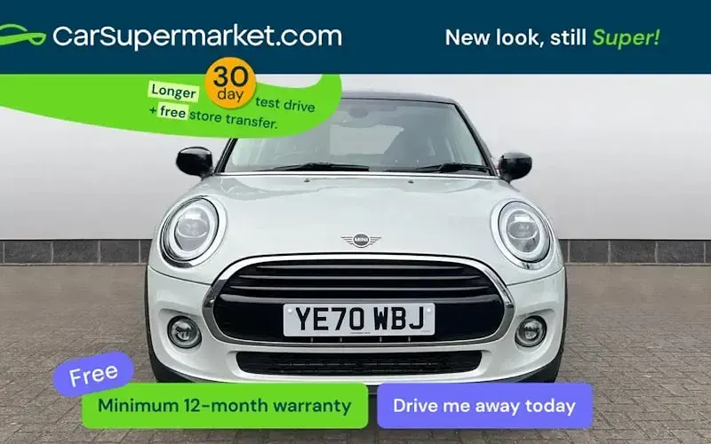 Usado Mini Cooper Classic 136 HP (100 kW) 2020 Prateado Citadino