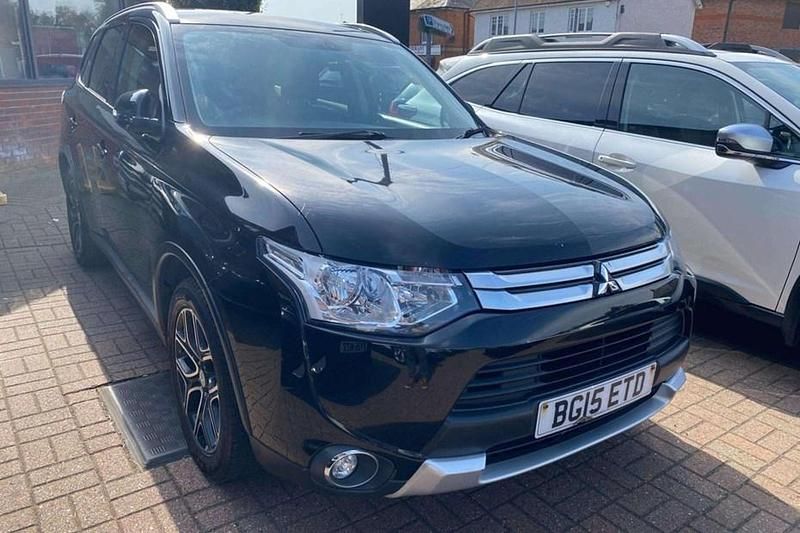 Black Used 2015 Mitsubishi Outlander SUV | £4,995 (Good price) - Image 1/1