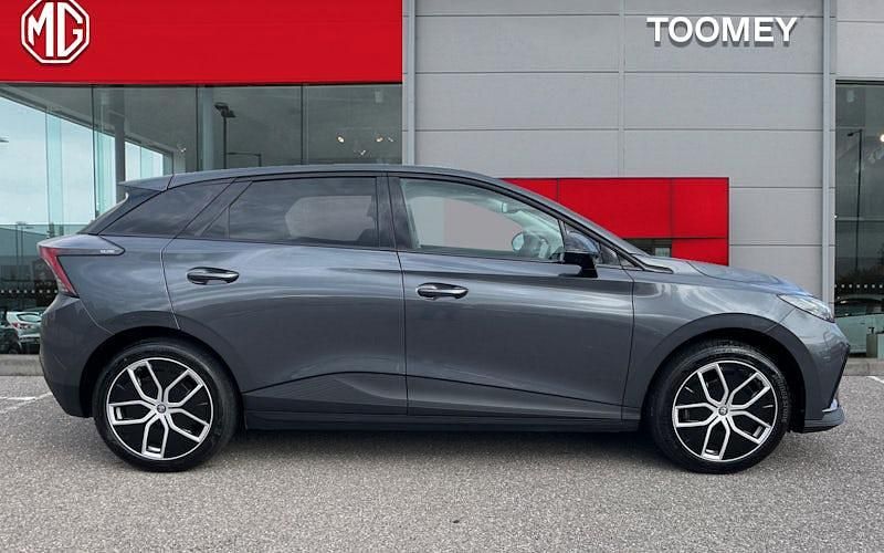 New MG MG4 EV Trophy 150 kW (204 HP) 2025 Hatchback