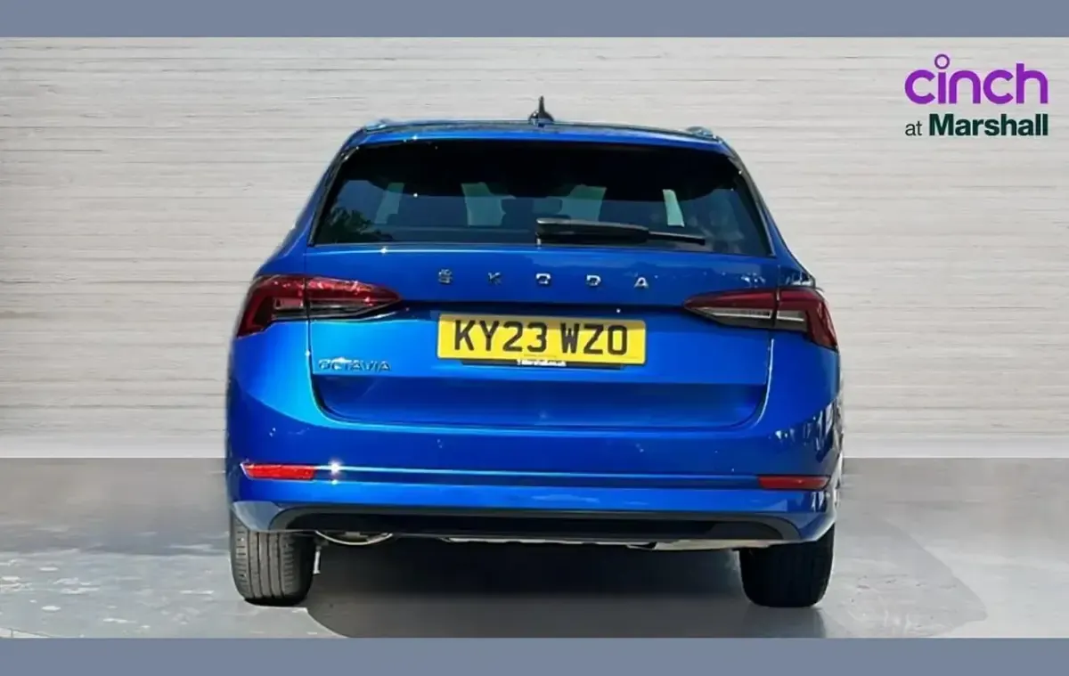 Used Skoda Octavia SE L 150 HP (110 kW) 2023 Blue Estate