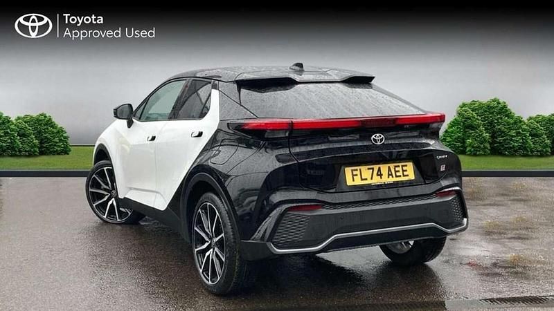 Used Toyota C-HR Sport 223 HP (164 kW) 2024 Platinum white pearl bitone SUV