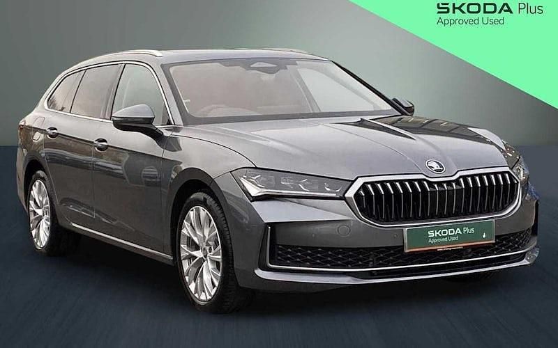 Graphite grey metallic Used 2025 Skoda Superb SE L Estate | £33,900 (Fair price) - Image 1/4