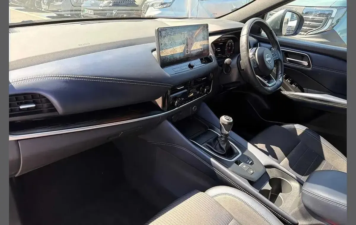 Used Nissan Qashqai Tekna 138 HP (101 kW) 2023 Grey SUV
