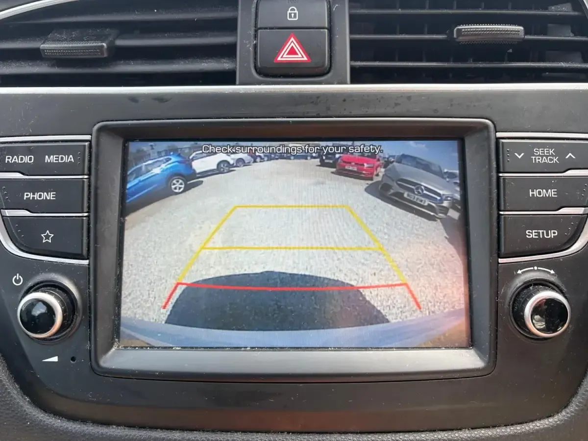Used Hyundai i20 SE 2019 White Hatchback
