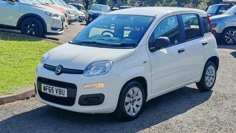 Used Fiat Panda Pop 69 HP (50 kW) 2015 White Hatchback