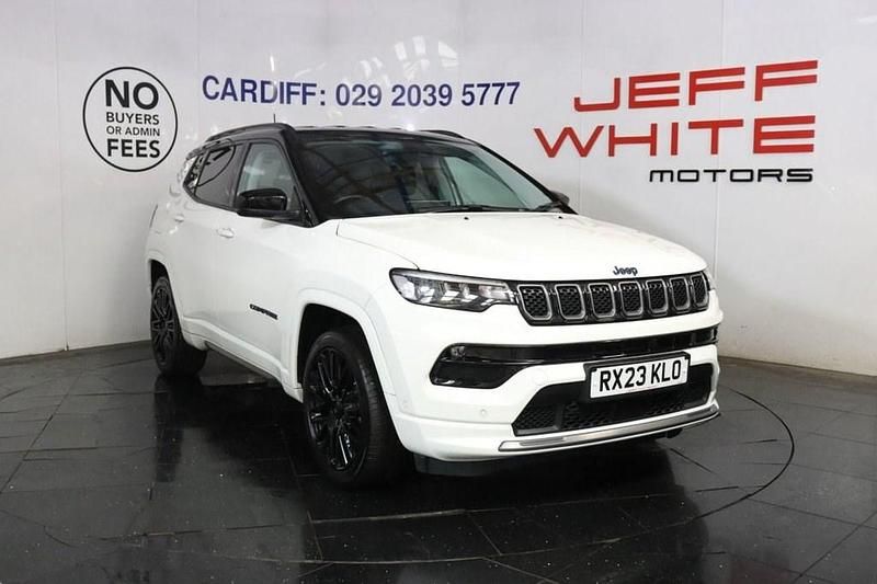 White/black Used 2023 Jeep Compass SUV | £19,988 (Fair price) - Image 1/4