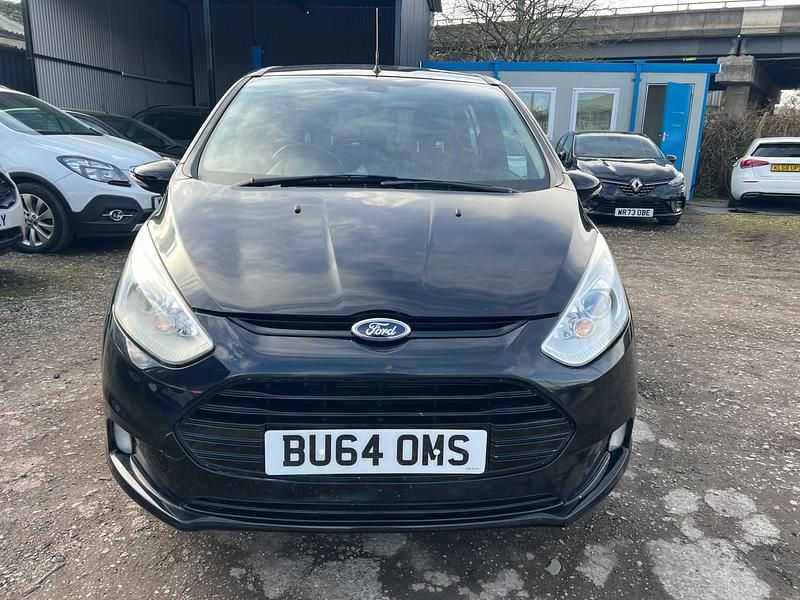 Usado Ford B-MAX Zetec 105 HP (77 kW) 2014 Preto Monovolume
