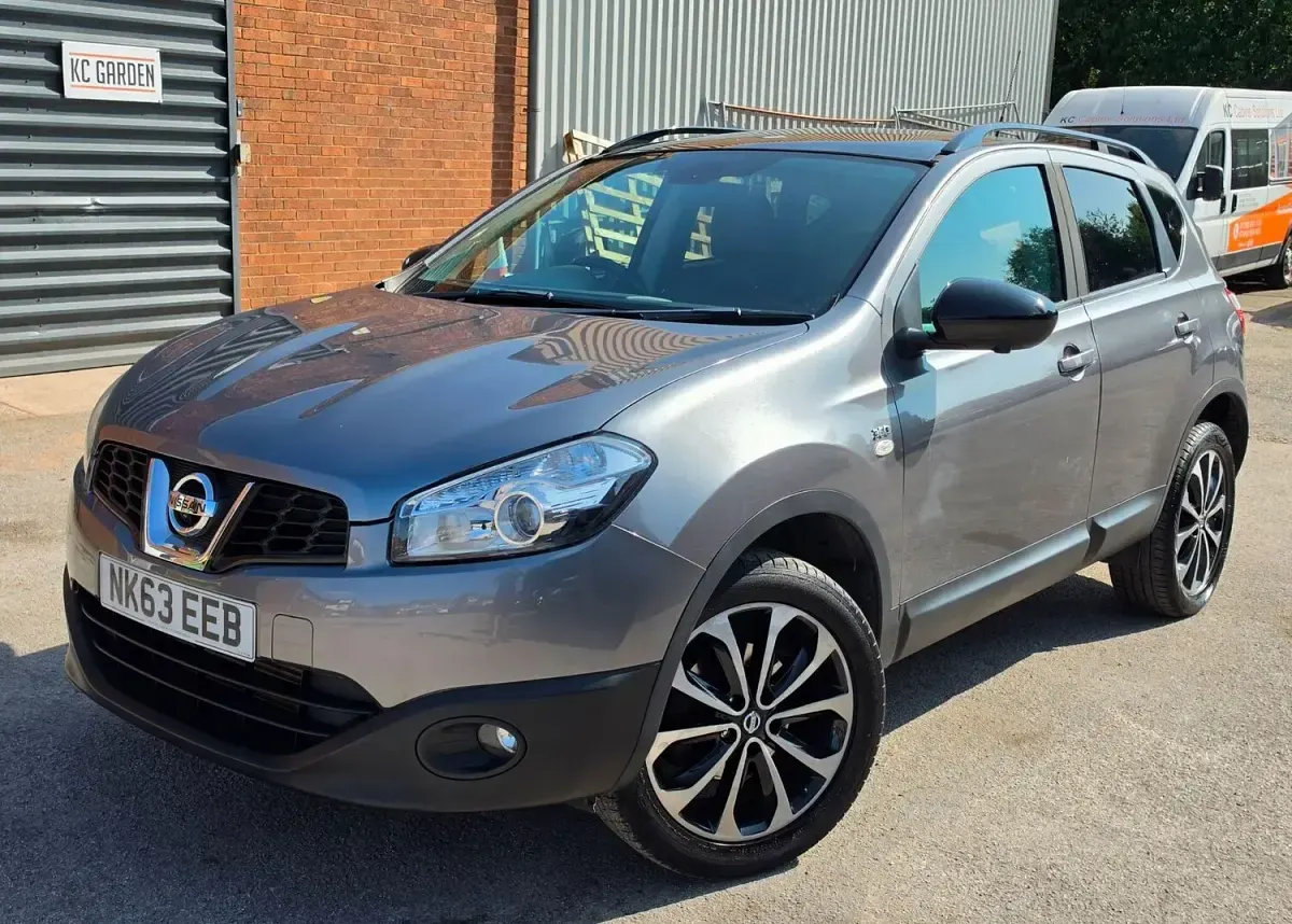 Used Nissan Qashqai 360º 110 HP (80 kW) 2013 Grey SUV