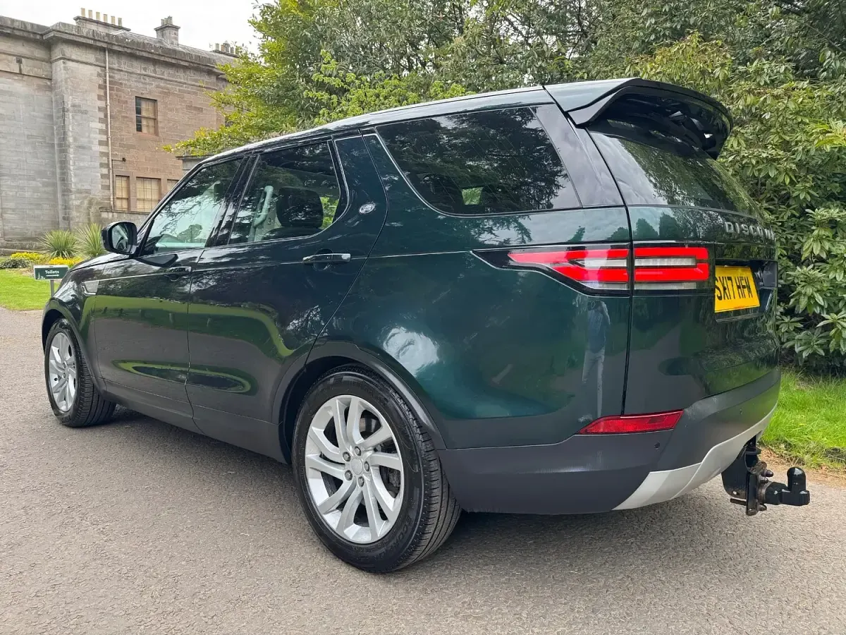 Used Land Rover Discovery 5 HSE 2017 Green SUV