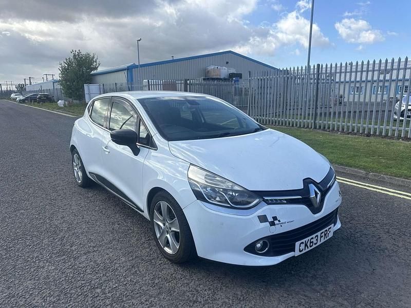 White Used 2013 Renault Clio IV Dynamique Hatchback | £2,995 (Good price) - Image 1/4