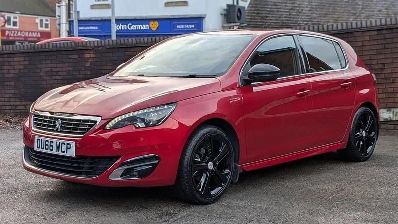 Used Peugeot 308 GT-line 130 HP (95 kW) 2017 Red Hatchback