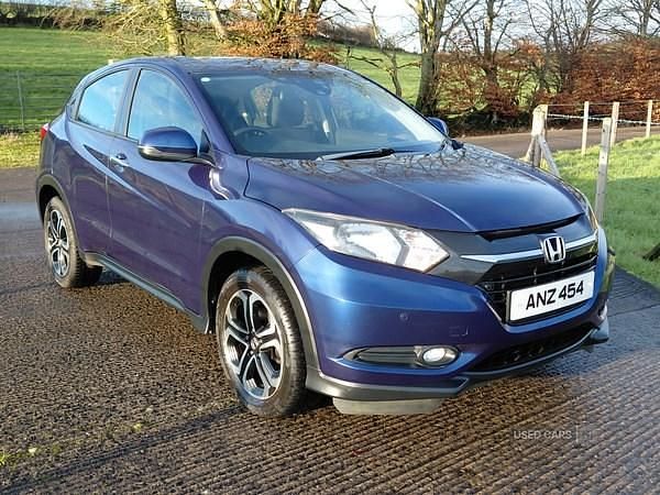 Blue Used 2018 Honda HR-V SE SUV | £9,950 (Fair price) - Image 1/4
