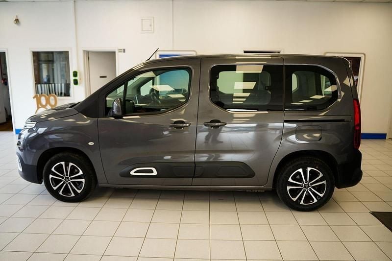 Begagnad Citroën Berlingo Feel 100 HK (73 kW) 2018 Grå Minibuss