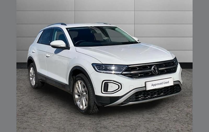 Begagnad VW T-Roc Style 150 HK (110 kW) 2023 Vit SUV