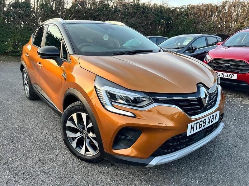 Orange/black Used 2020 Renault Captur Iconic SUV | £10,700 (Fair price) - Image 1/4