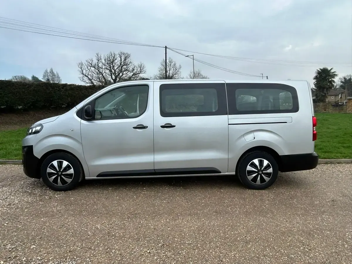 Used Citroën Dispatch 100 HP (73 kW) 2019 Silver MPV