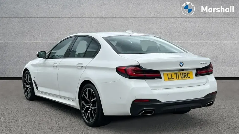Used BMW 520 M Sport 190 HP (139 kW) 2021 Alpine white