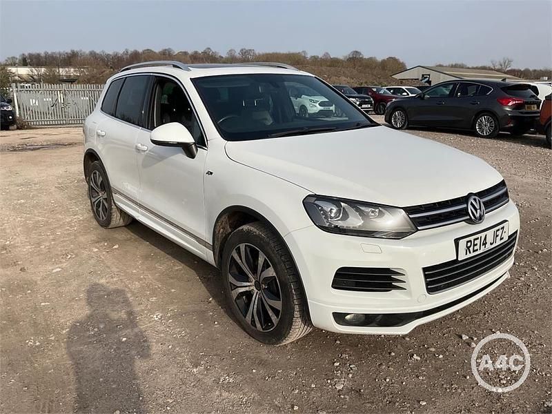 Used VW Touareg R-line 2014 White SUV