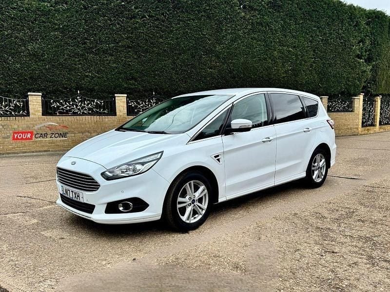 Used Ford S-MAX Titanium 150 HP (110 kW) 2017 White MPV