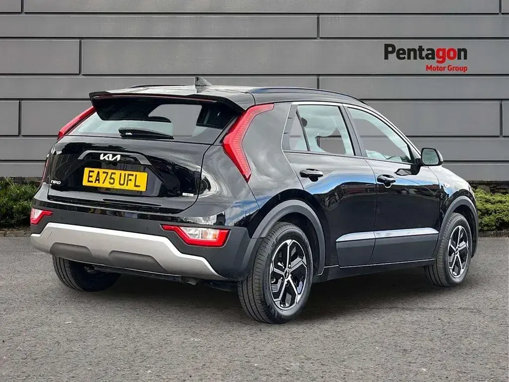 Used Kia Niro 127 HP (93 kW) 2025 Black SUV