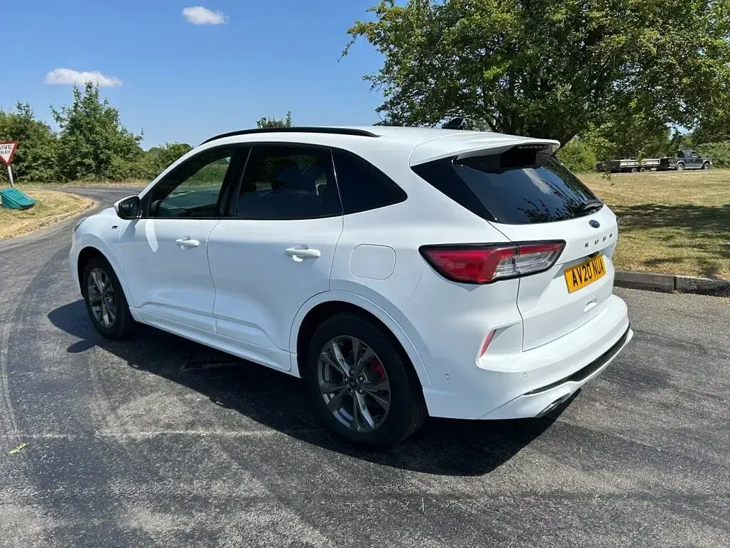 Used Ford Kuga ST-Line 120 HP (88 kW) 2020 White SUV