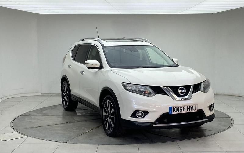 Used Nissan X-Trail N-Vision 130 HP (95 kW) 2016 White SUV