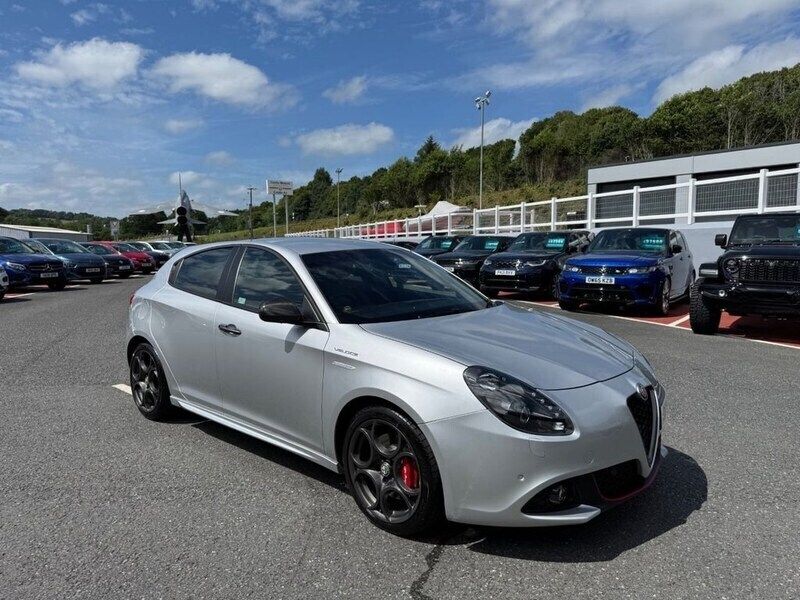 Silver Used 2017 Alfa Romeo Giulietta Veloce Hatchback | £12,750 (Fair price) - Image 1/3