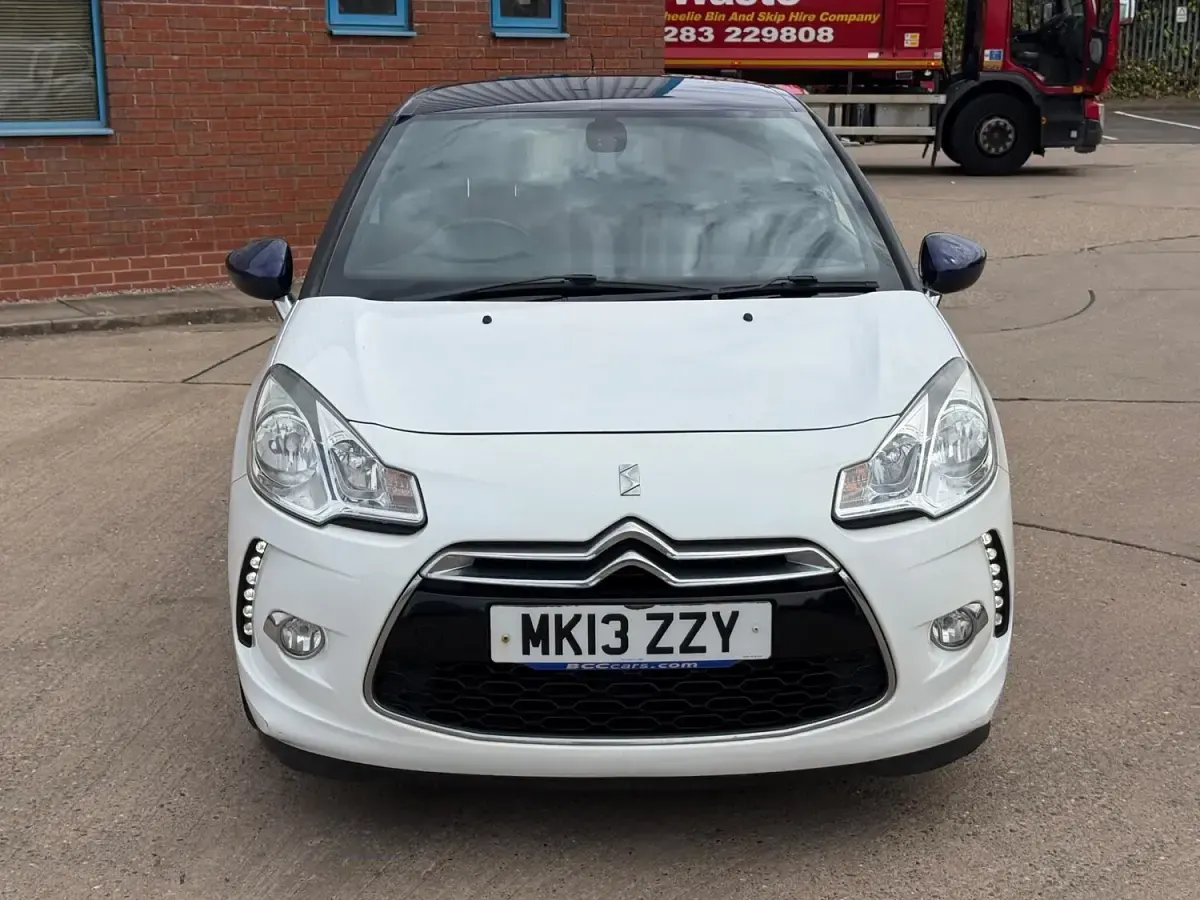 Used Citroën DS3 2013 White Hatchback