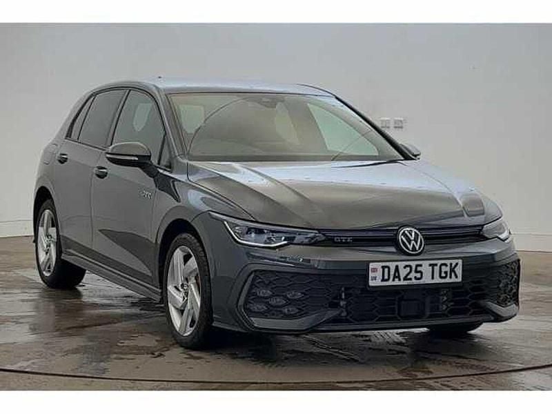 Used 2025 VW Golf VIII GTE | £29,990 (Expensive) - Image 1/4
