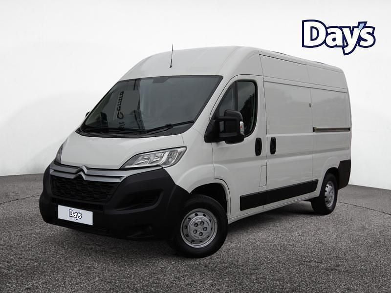 White Used 2019 Citroën Relay Van | £9,250 (Good price) - Image 1/4