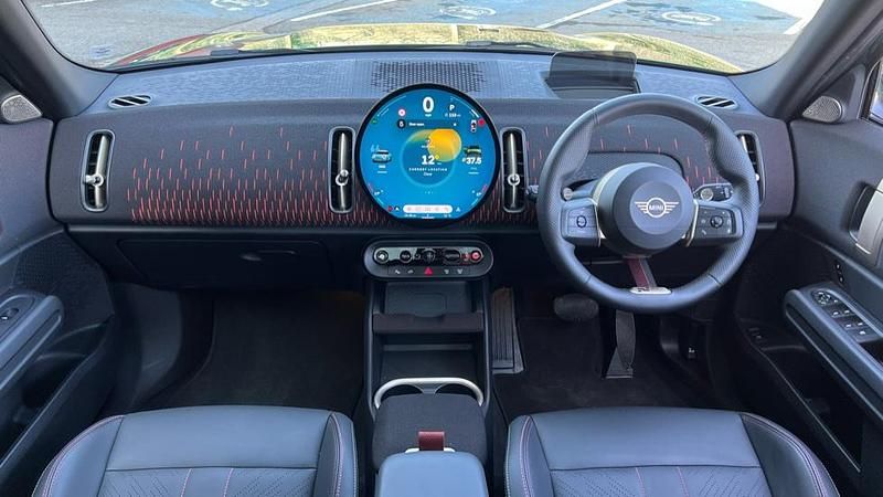 Used Mini Countryman 168 HP (123 kW) 2025 Green SUV