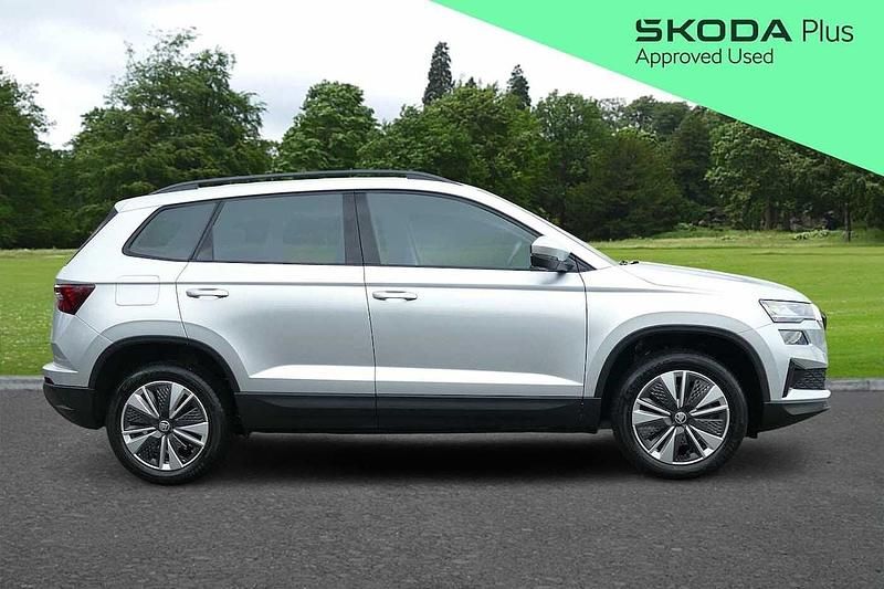 Used Skoda Karoq SE Drive 147 HP (108 kW) 2023 Brilliant silver metallic SUV