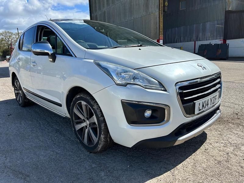 White Used 2014 Peugeot 3008 Allure Hatchback | £2,495 (Fair price) - Image 1/4