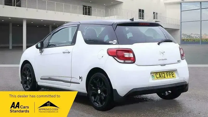 Used Citroën DS3 2012 White Hatchback