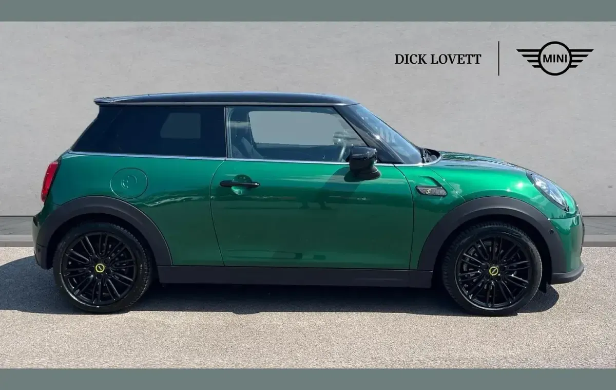 Used Mini Cooper S Level 3 135 kW (184 HP) 2023 Green Hatchback