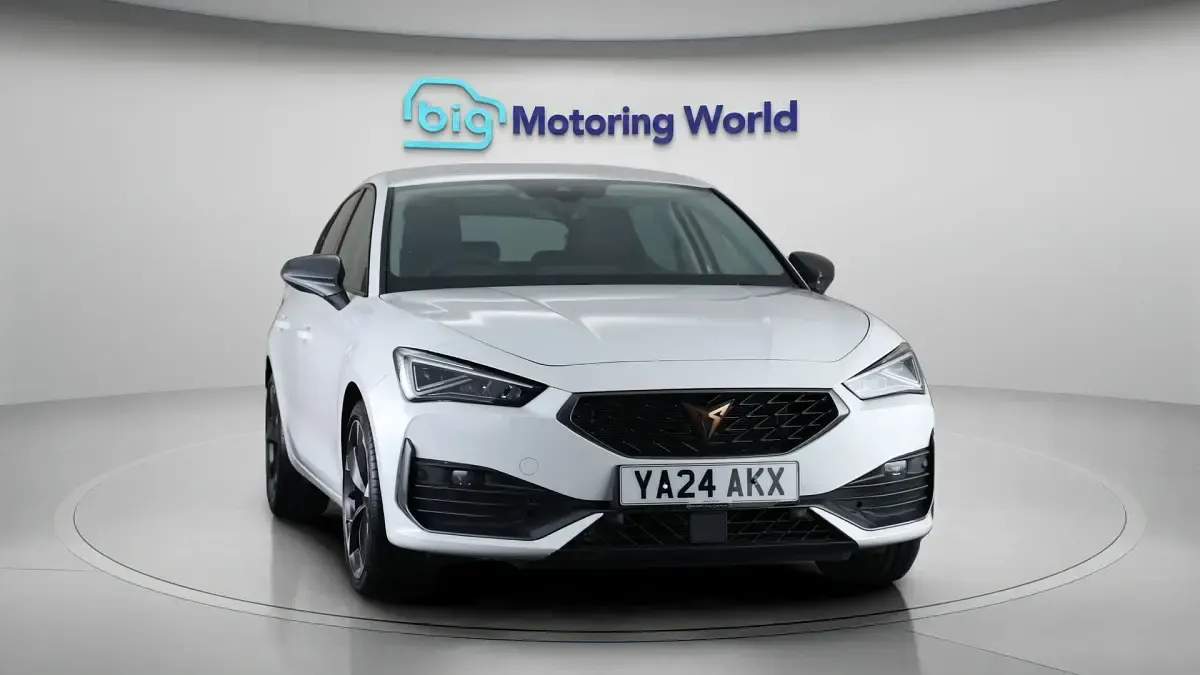 Used Cupra Leon 150 HP (110 kW) 2024 White Hatchback