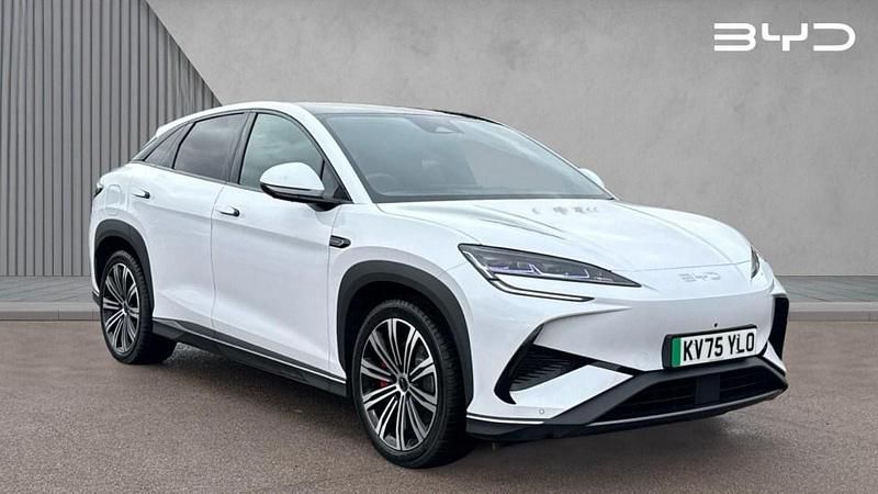 Metallic polar white Used 2025 BYD Sealion 7 SUV | £46,199 (Expensive) - Image 1/4