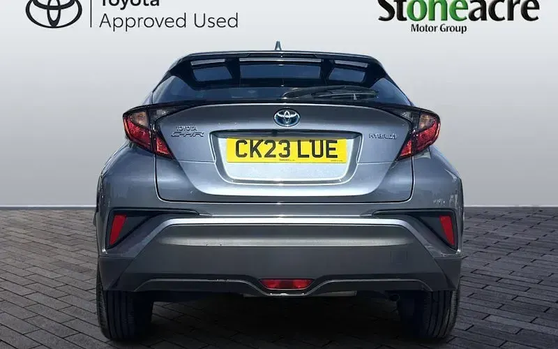 Used Toyota C-HR 140 HP (102 kW) 2026 SUV
