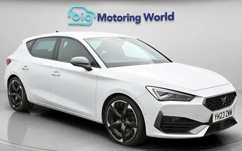 Used Cupra Leon VZ3 310 HP (228 kW) 2023 Hatchback