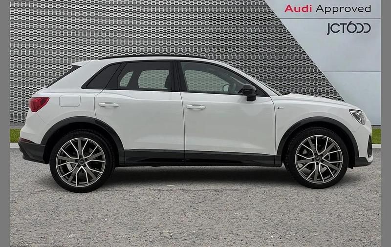 Used Audi Q3 Black Edition 147 HP (108 kW) 2025 White SUV